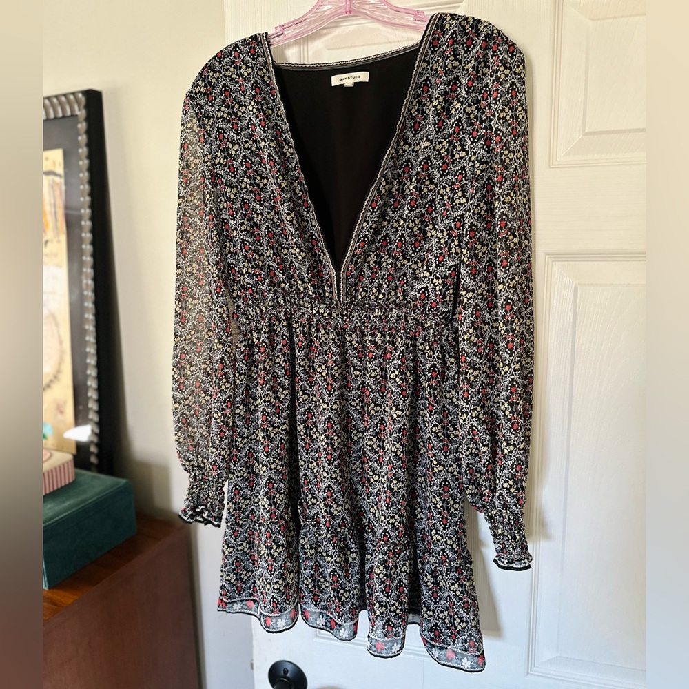 Women’s long sleeve ruffle dress